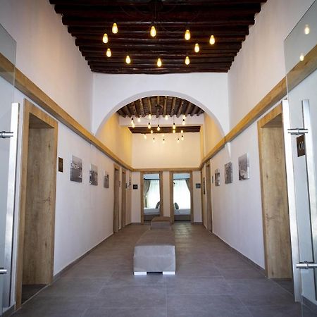 קיירניה Avenue Hotel מראה חיצוני תמונה
