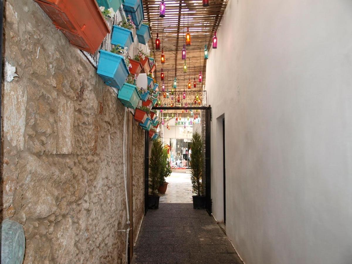 קיירניה Avenue Hotel מראה חיצוני תמונה