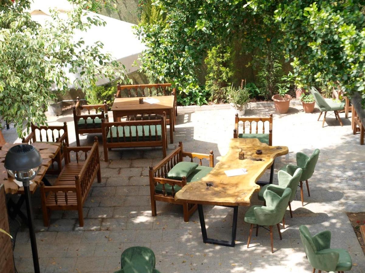 קיירניה Avenue Hotel מראה חיצוני תמונה