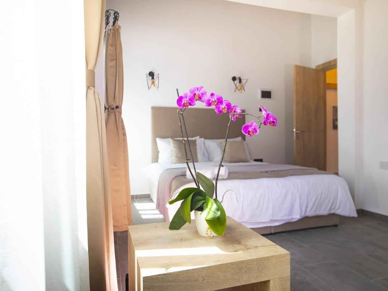 קיירניה Avenue Hotel חדר תמונה