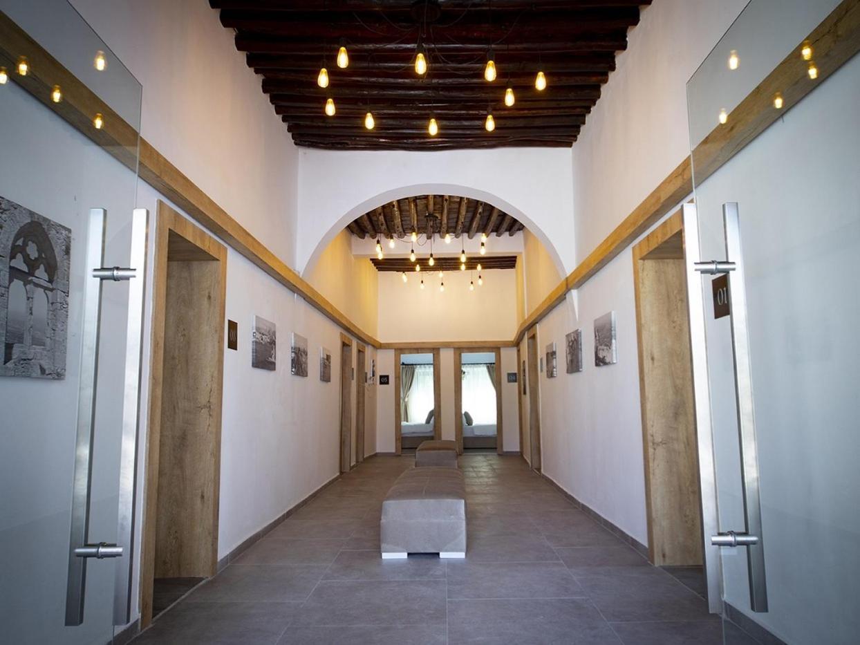 קיירניה Avenue Hotel מראה חיצוני תמונה